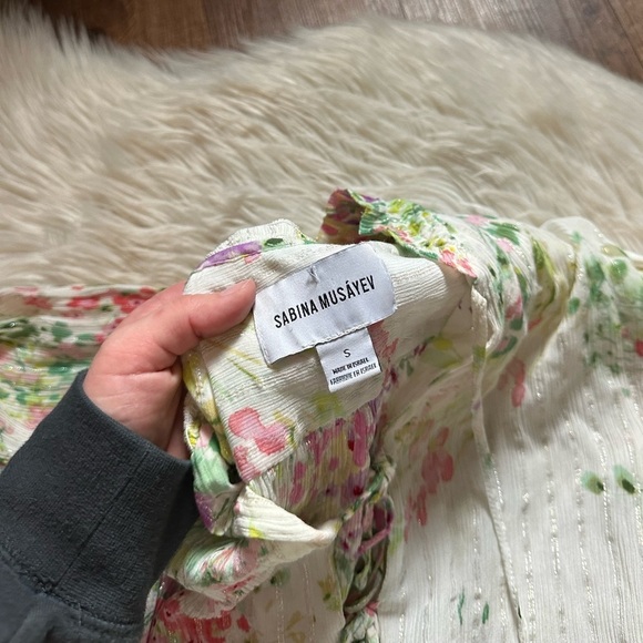 SABINA MUSAYEV Bazooka Puff Sleeve Tie Top In White Floral - Picture 9 of 9